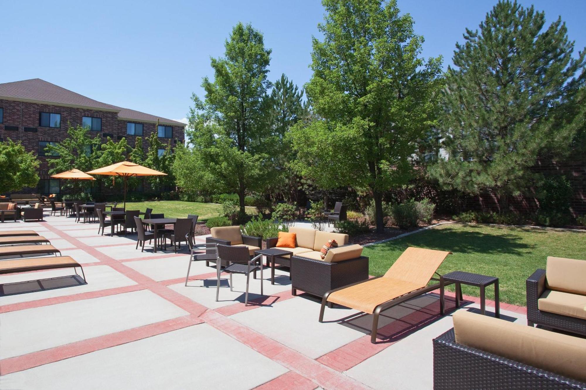Courtyard Salt Lake City Airport Bagian luar foto